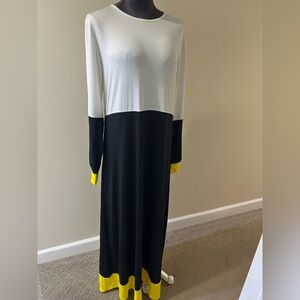 Elegant Black and White Long Sleeve Dress Size M